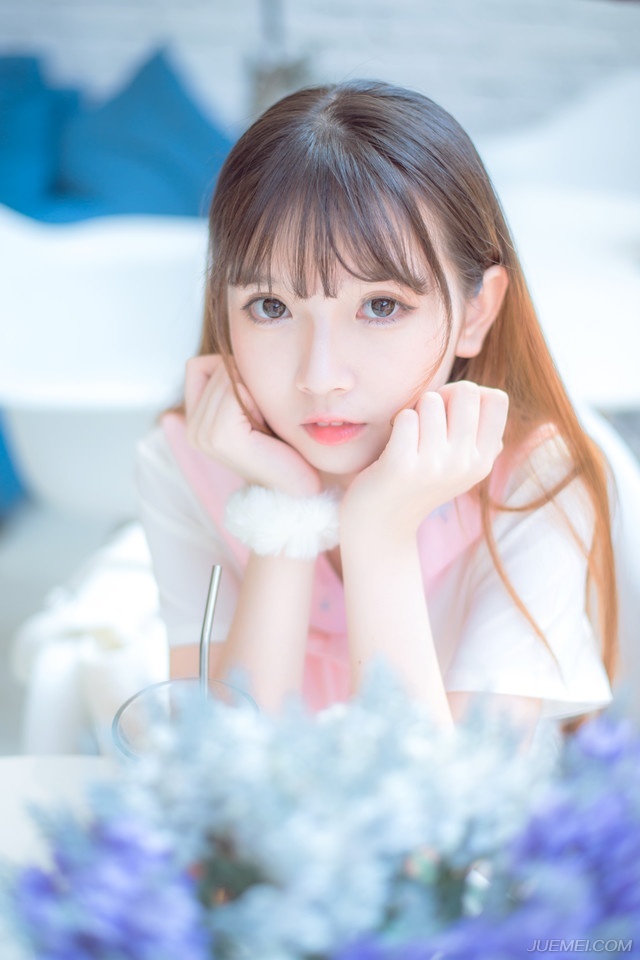 真挚的友谊，不会因时间的阻隔而冲淡。昔日的承诺，也不会因漫长的岁月而改变